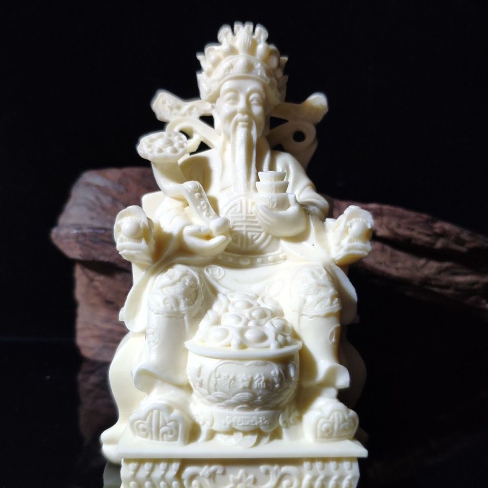 果雕刻坐财神摆件:)（中）