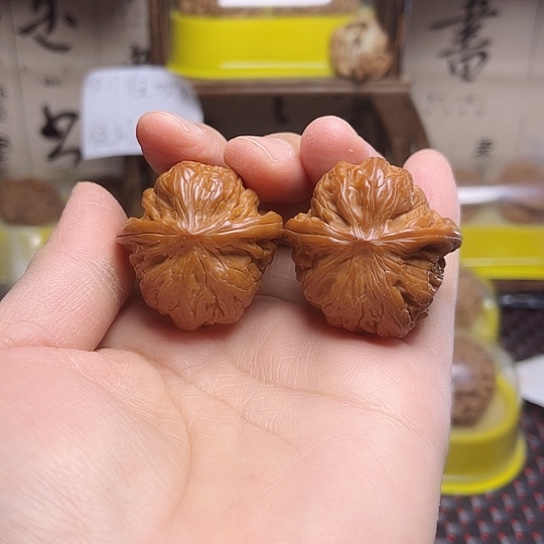 文玩核桃吊坠磨盘