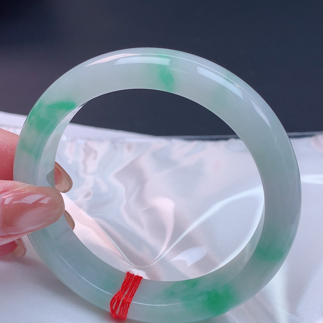 【闪购商品】未镶嵌手镯翡翠60