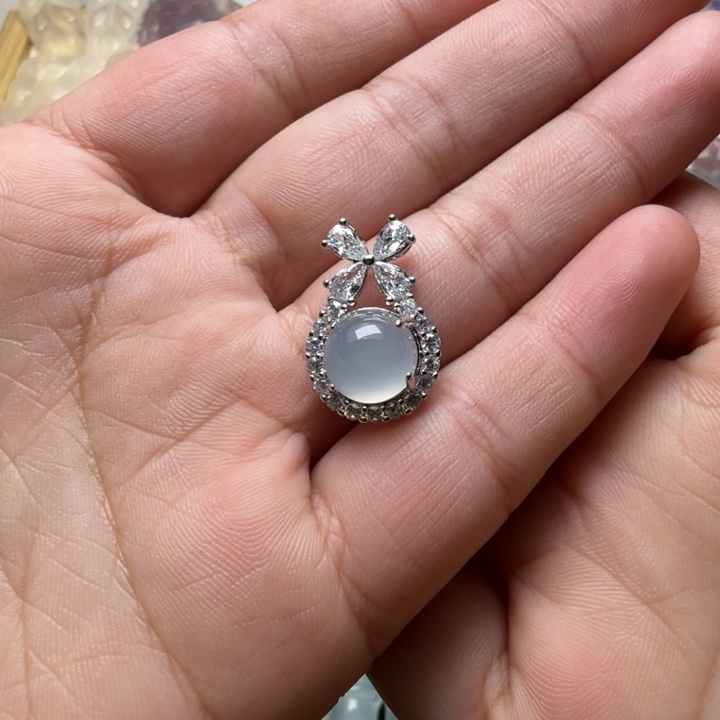 玛瑙/玉髓颈饰合金