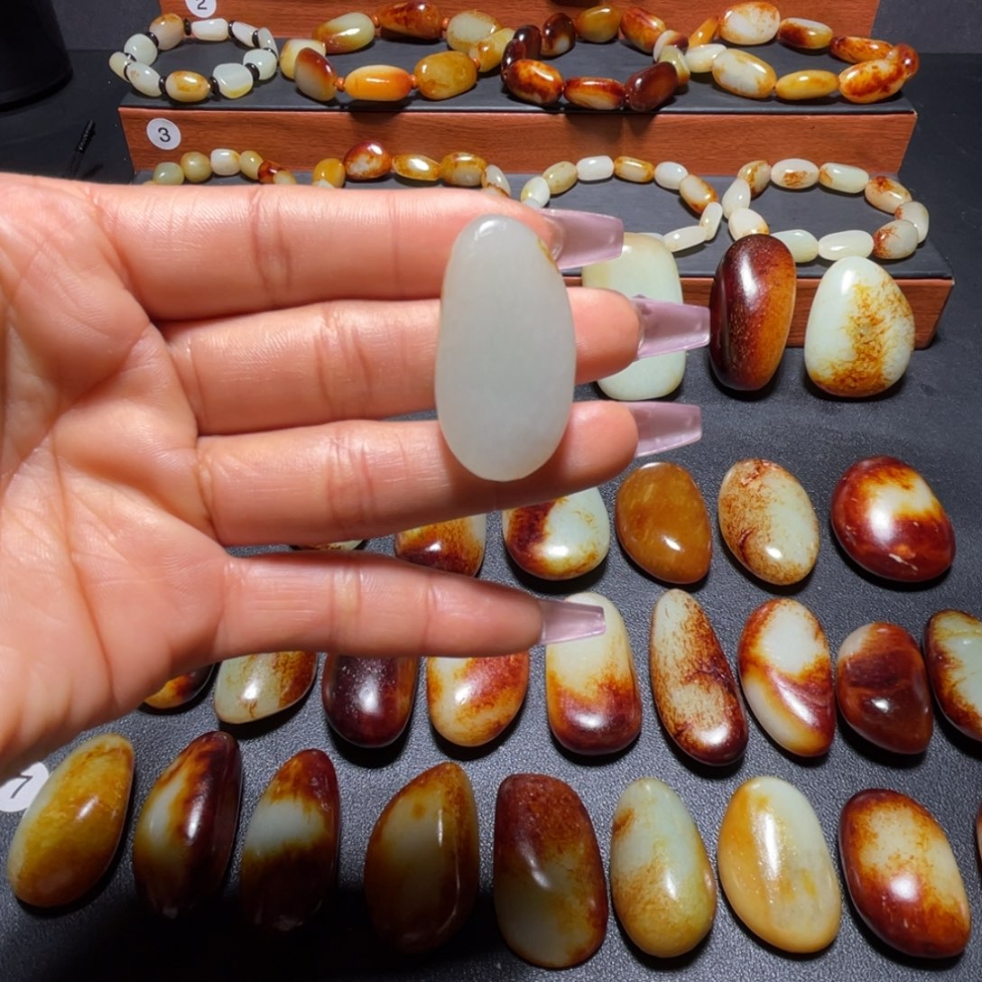 颈饰未镶嵌和田玉我***啊