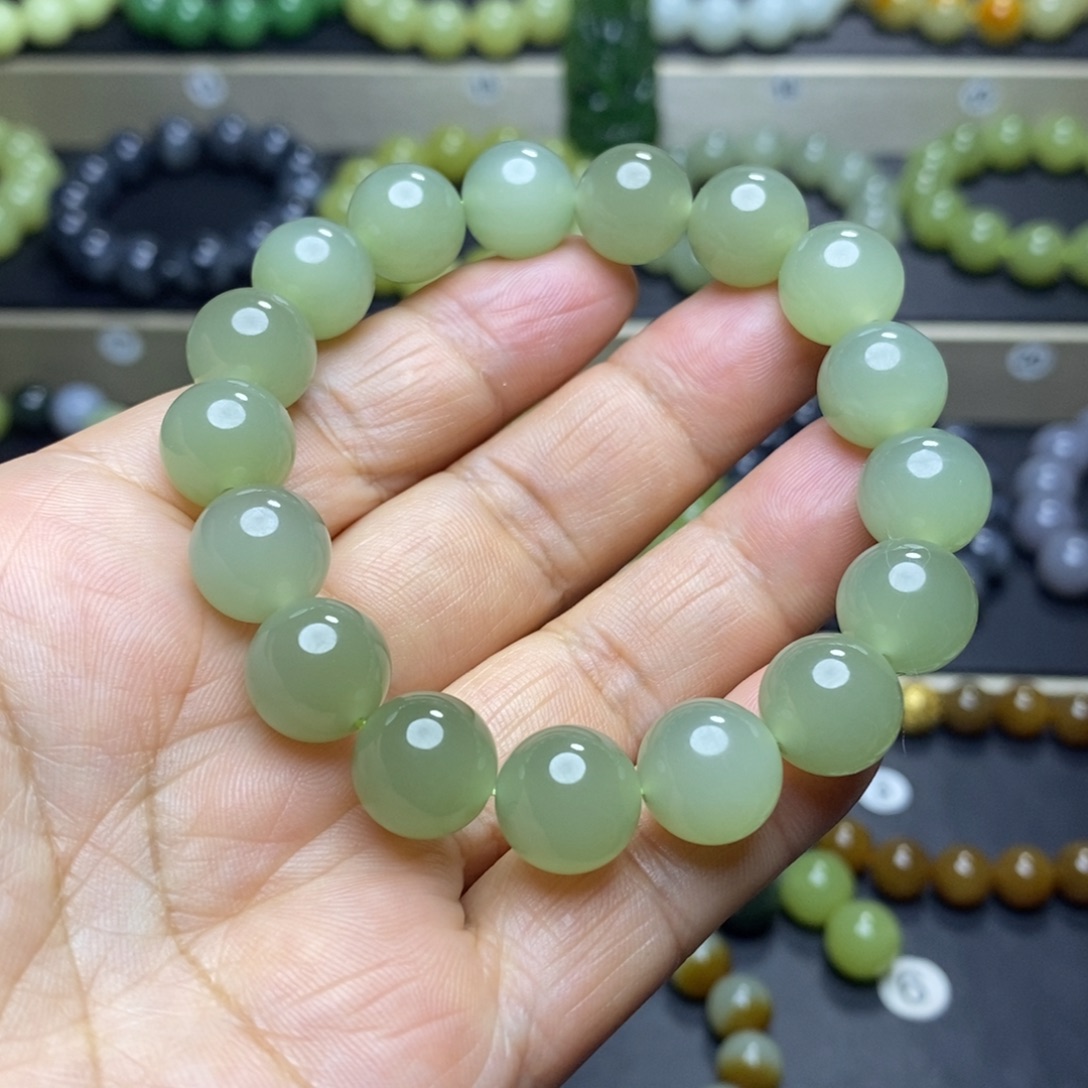 和田玉未镶嵌手串