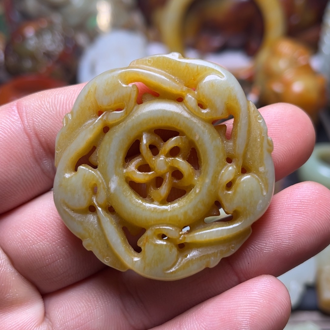 和田玉挂件未镶嵌