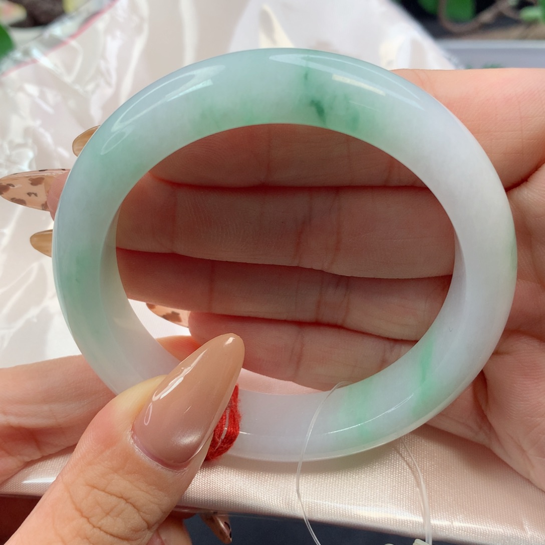 未镶嵌手镯翡翠3