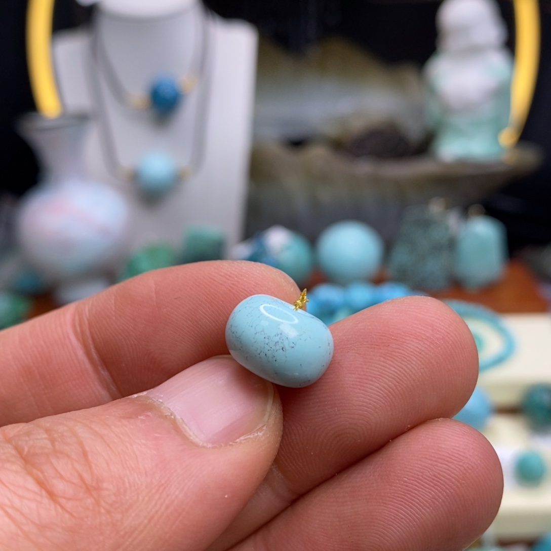 绿松石未镶嵌珠宝奇石12.7×8.4