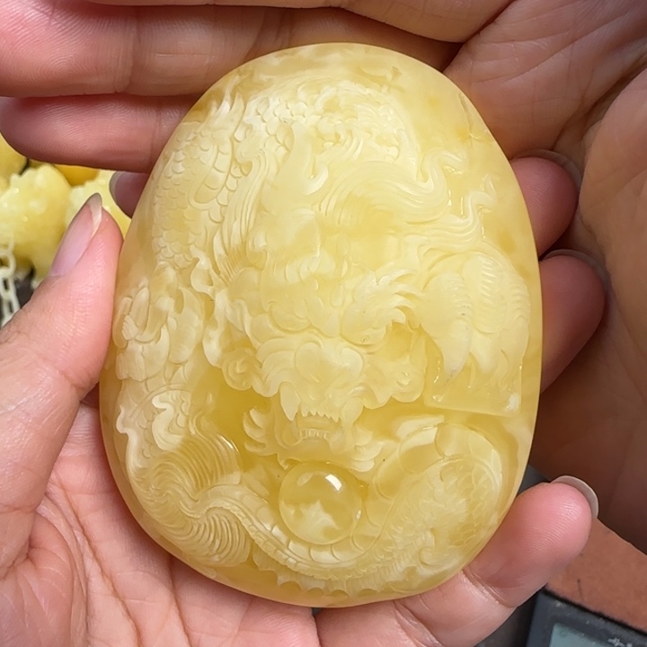 未镶嵌蜜蜡珠宝奇石