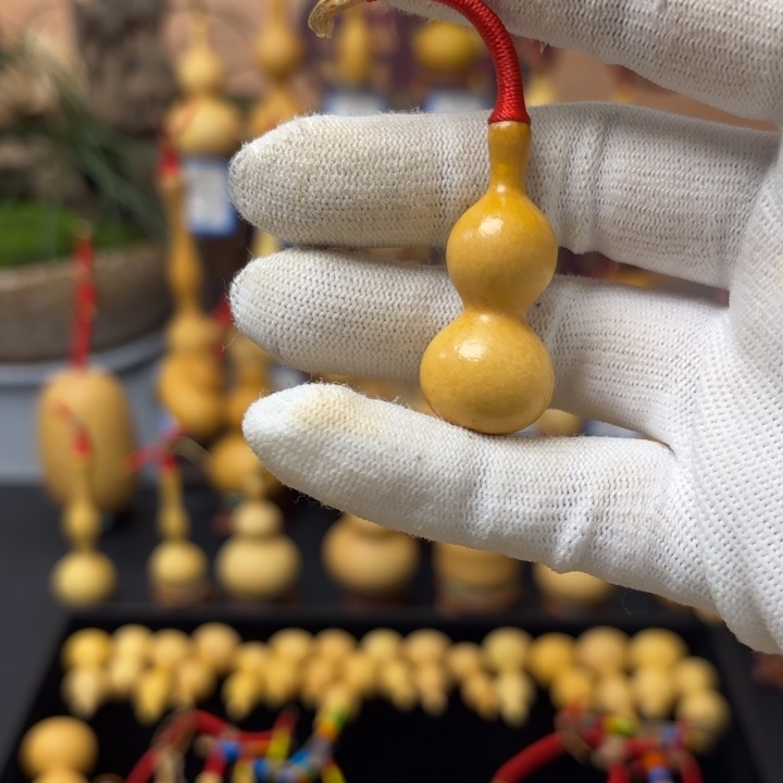 天***扬大叶紫檀（黑酸枝木类）