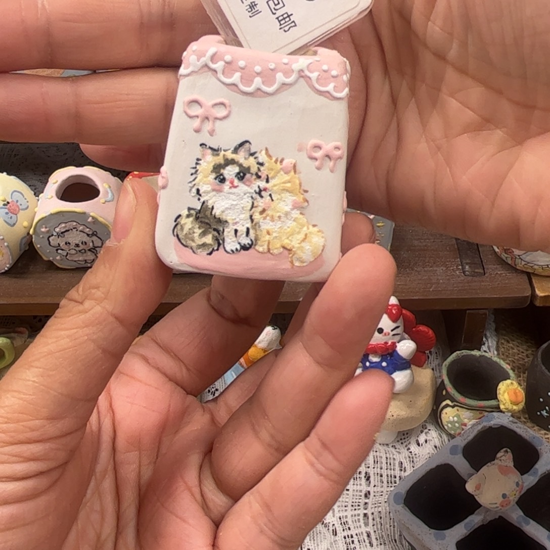 T***c768猫咪高花盆手绘