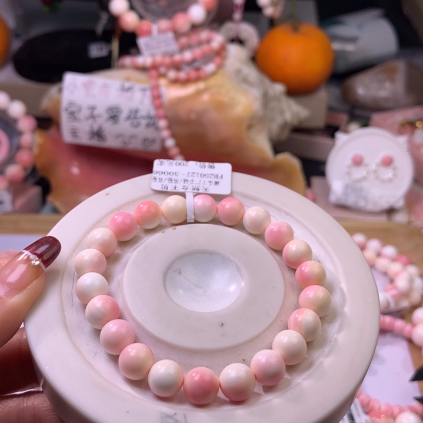 【闪购商品】查罗石颈饰合金福利