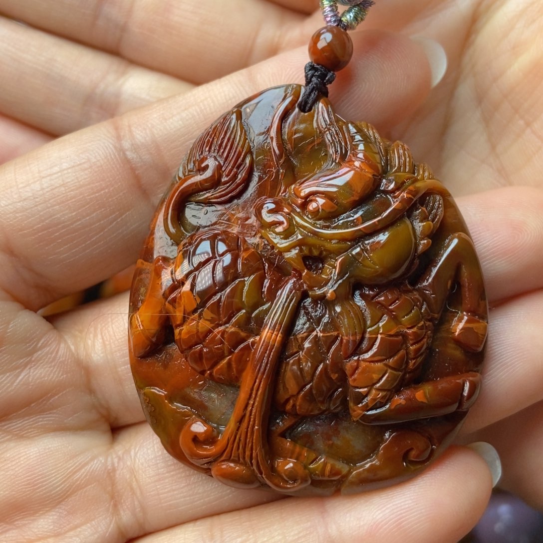 玛瑙/玉髓颈饰未镶嵌战国红