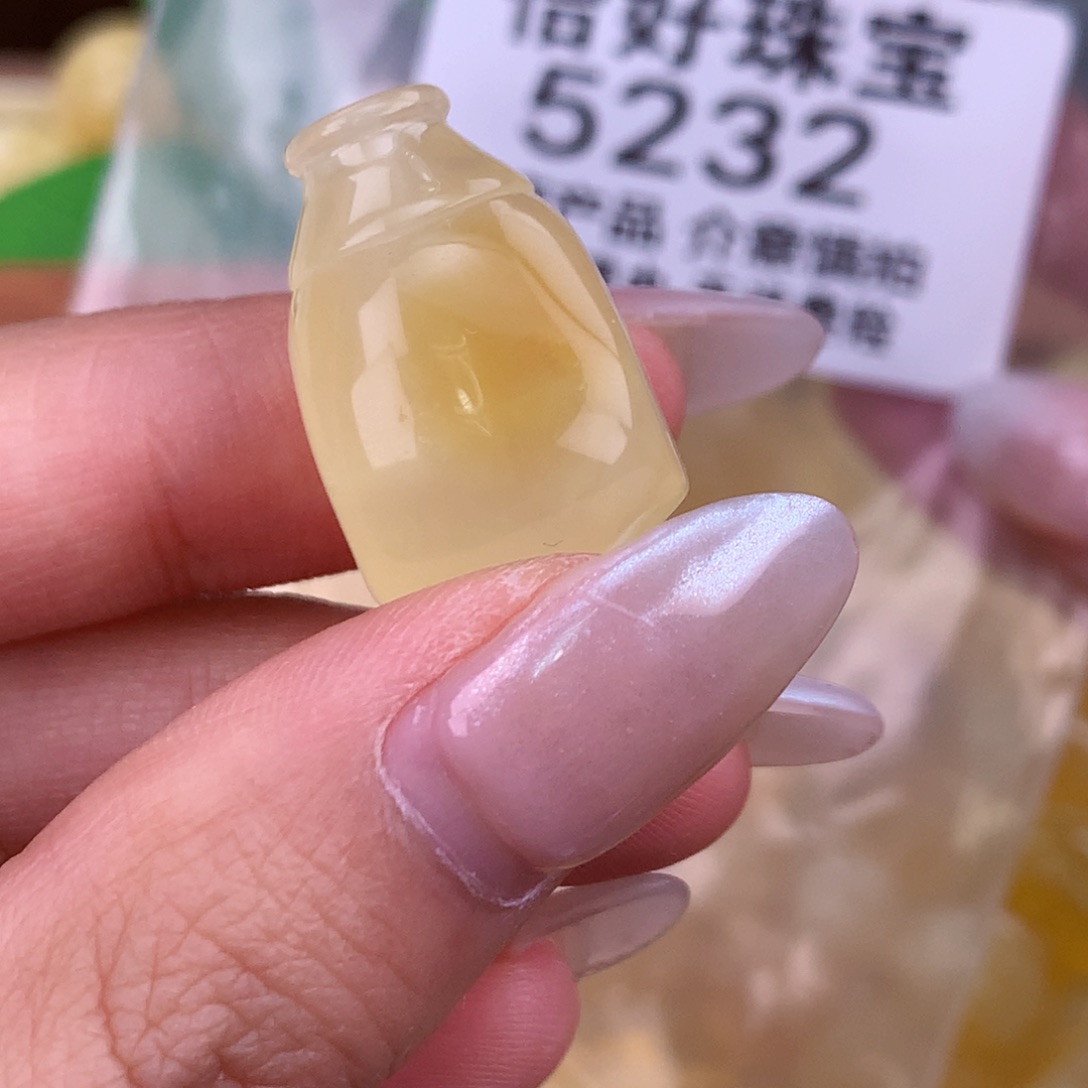 蜜蜡未镶嵌珠宝奇石15.2