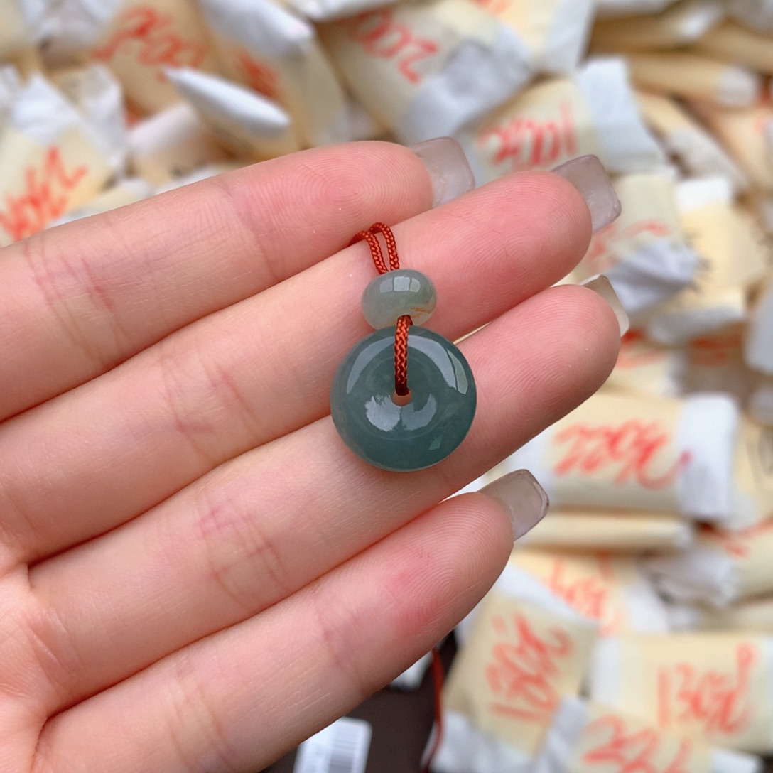 【闪购商品】翡翠挂件未镶嵌一