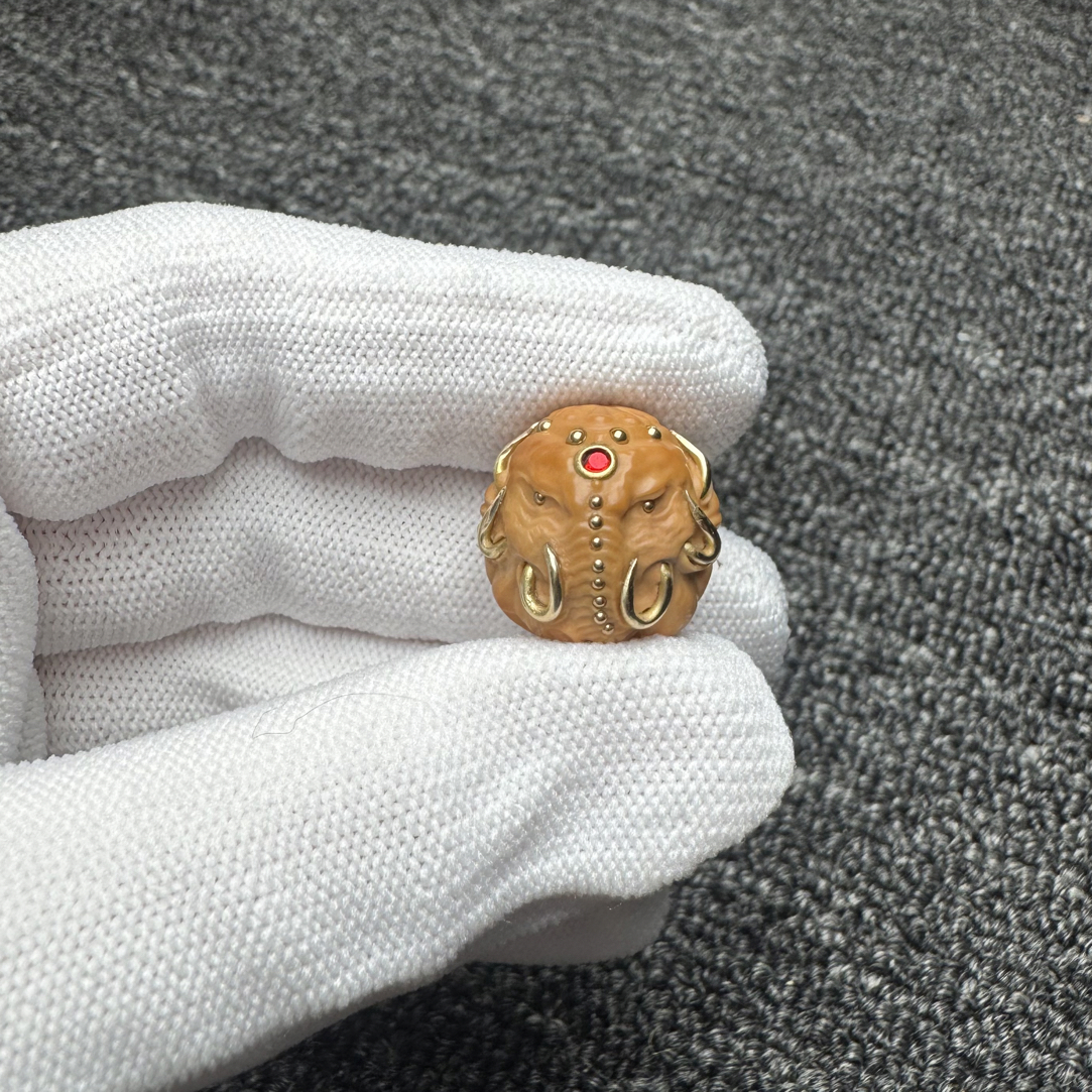 (十三出品）猴头单颗雕刻镶嵌六牙象神尺寸