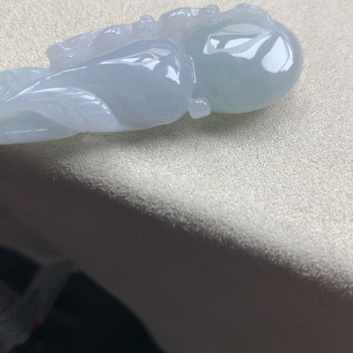 翡翠未镶嵌颈饰吊坠