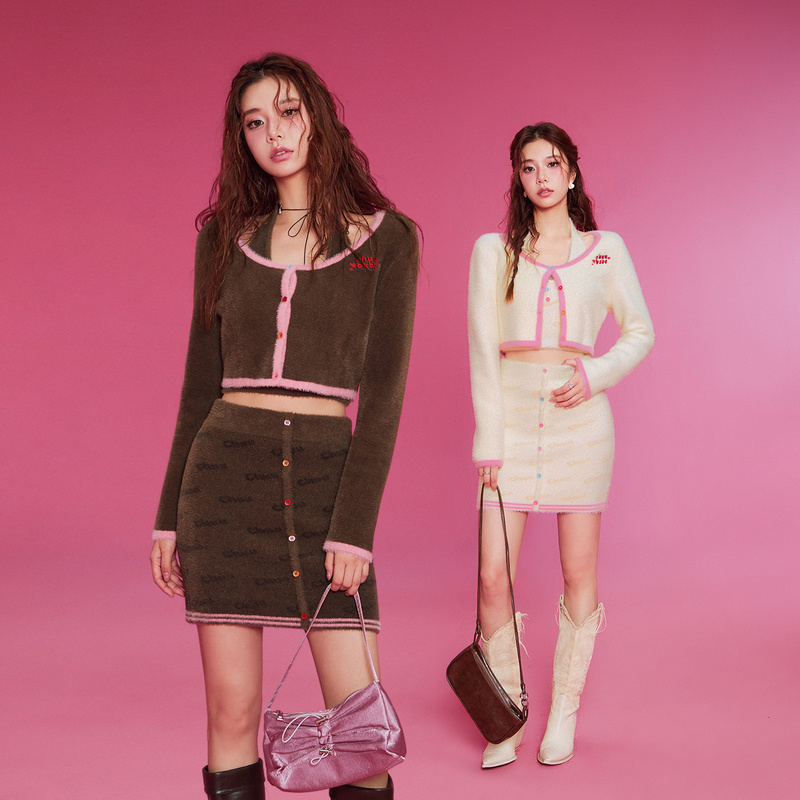 【达人专属】CHUU字母刺绣设计撞色小香风经典开衫长袖针织衫-Q