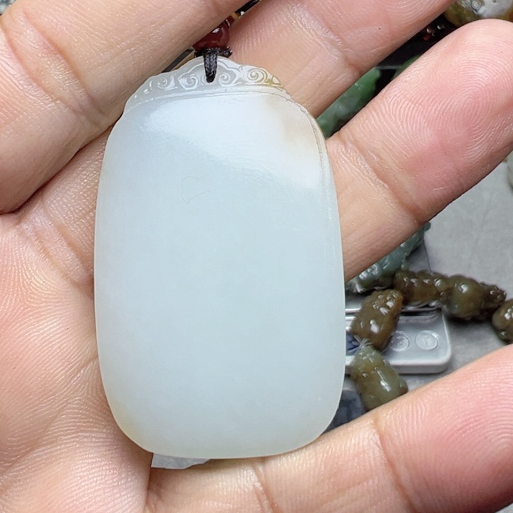 和田玉挂件未镶嵌男****字