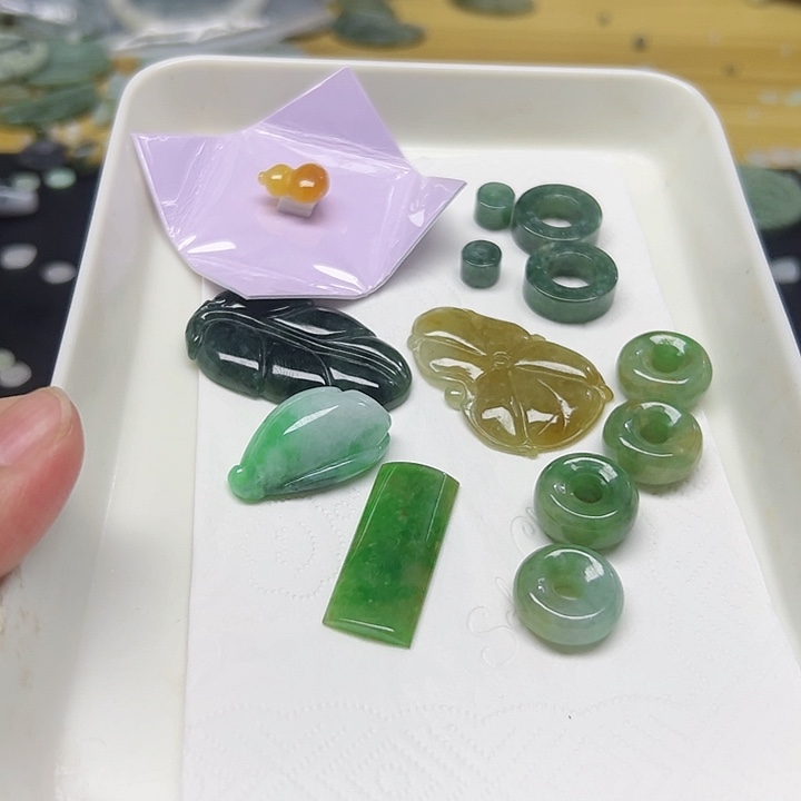 风***钟翡翠未镶嵌颈饰天然翡翠189