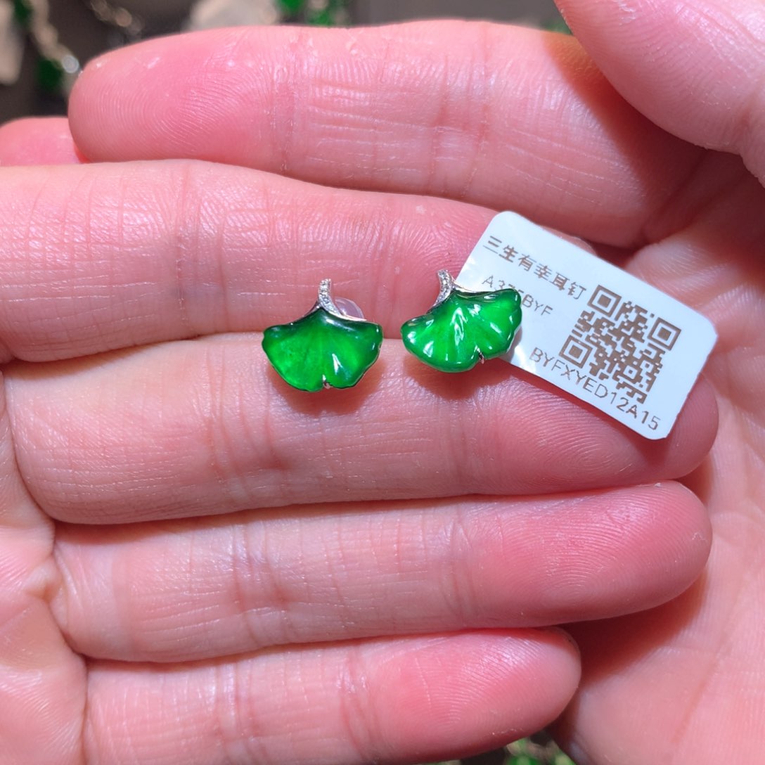 翡翠耳饰18K金镶嵌天然翡翠