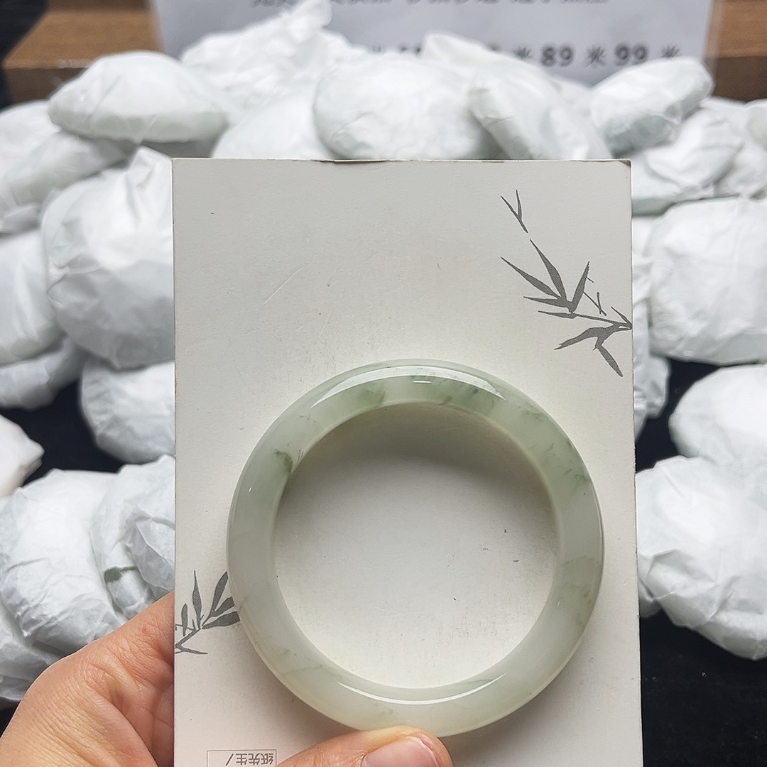 未镶嵌手镯石英质玉6