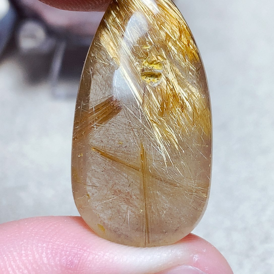 水晶颈饰未镶嵌飞***?