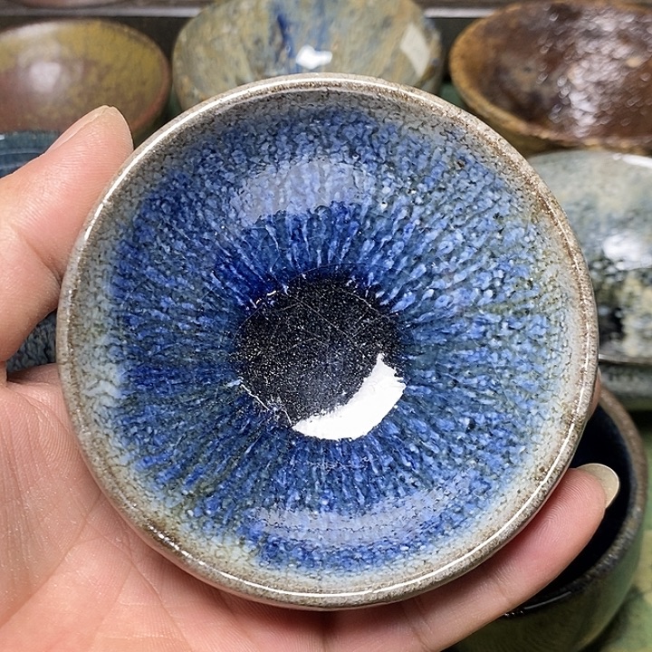 茶盏8.8健健康康快快乐乐咯