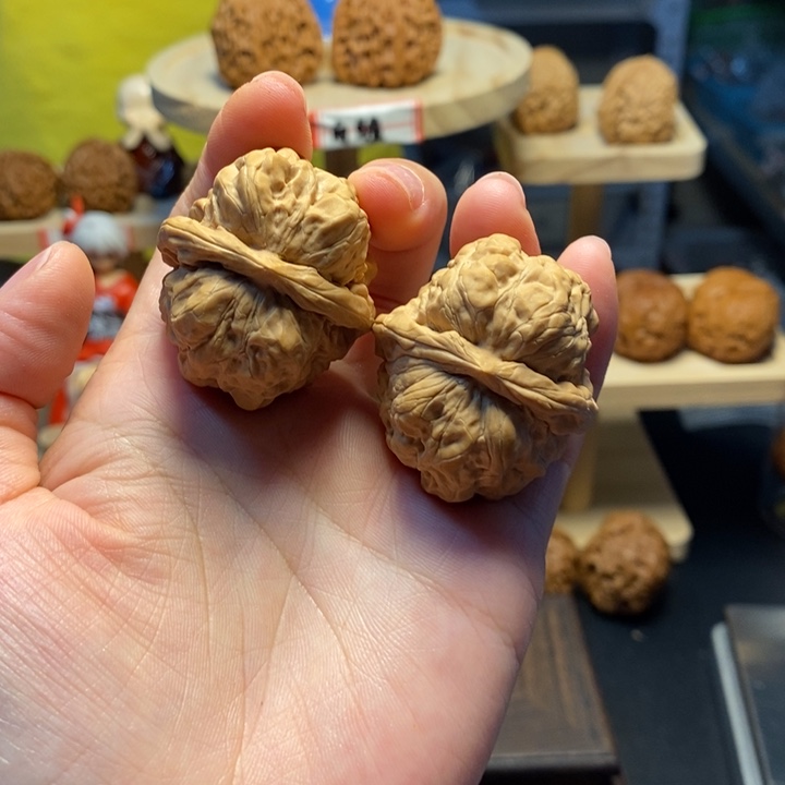 文玩核桃把件16号35尺蛤蟆头