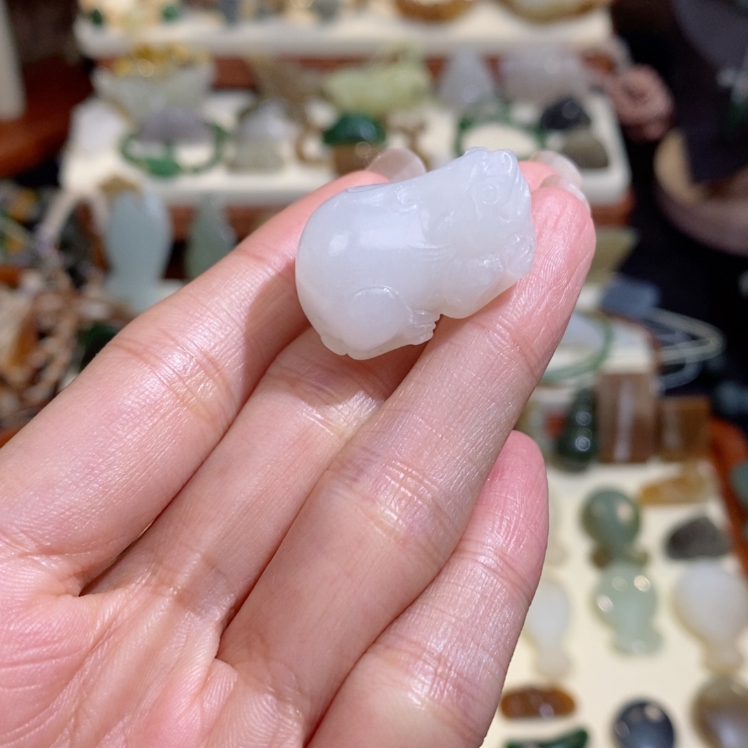 颈饰未镶嵌和田玉