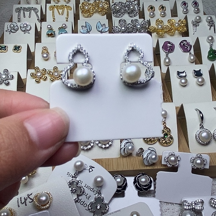 淡水珍珠银S925镶嵌耳饰