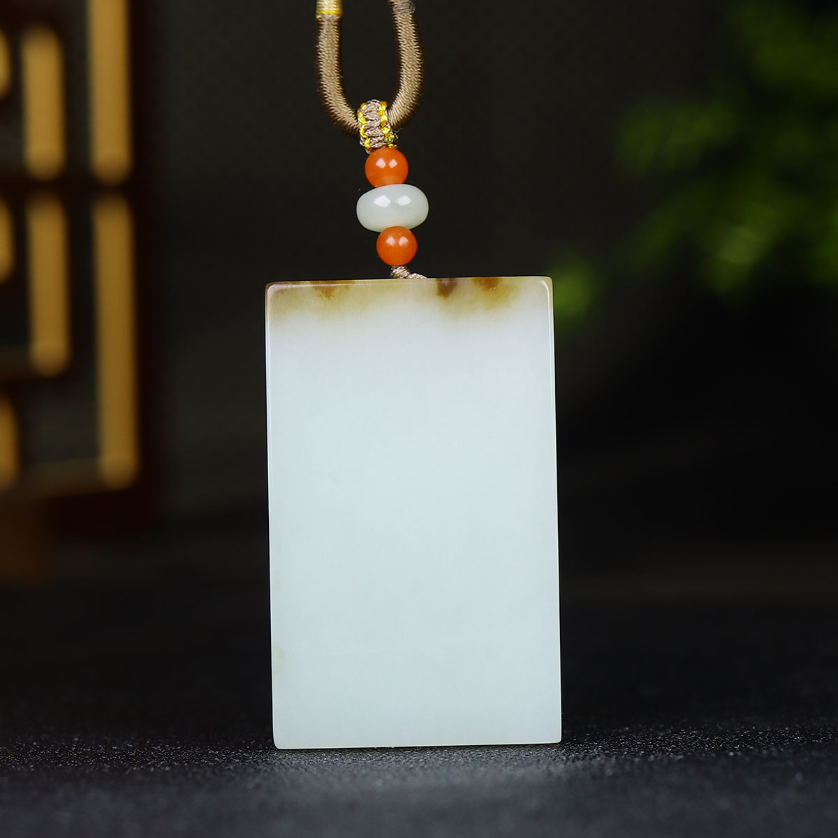 1212141和田玉无事牌挂件