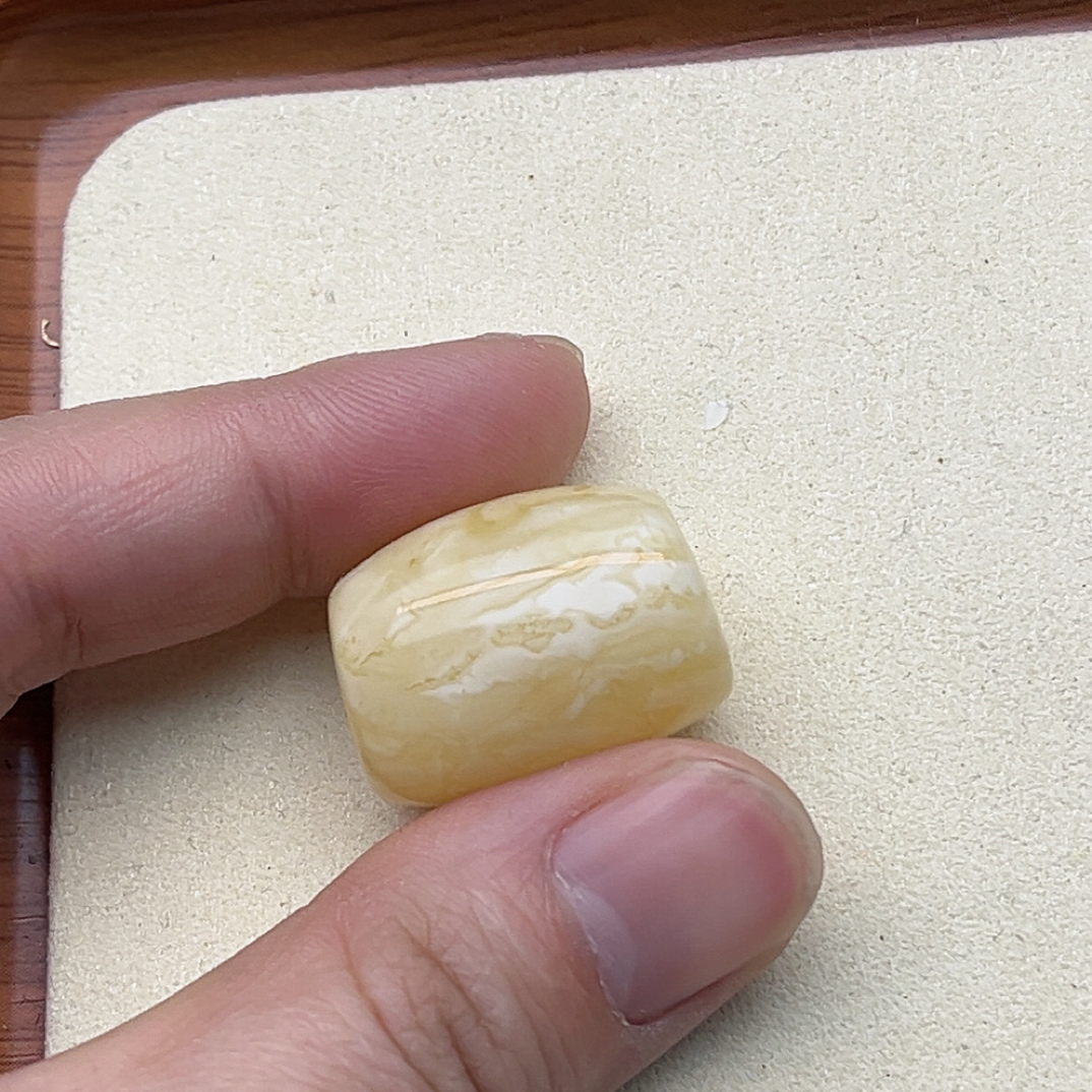 天然原矿蜜蜡马蹄珠，5g卡17.7✖️23.7✖️16.4