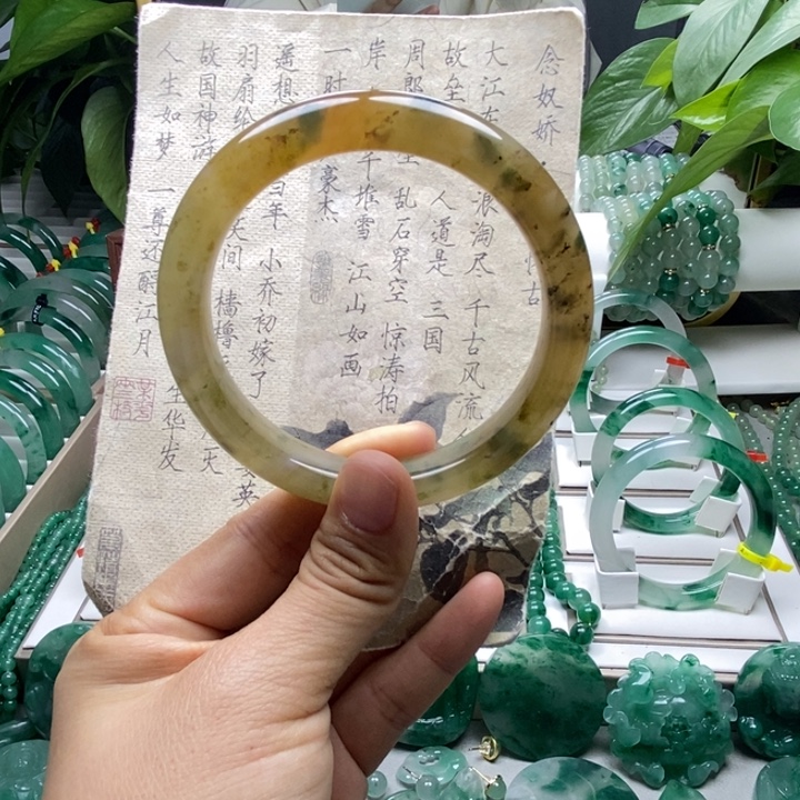 石英质玉未镶嵌手镯