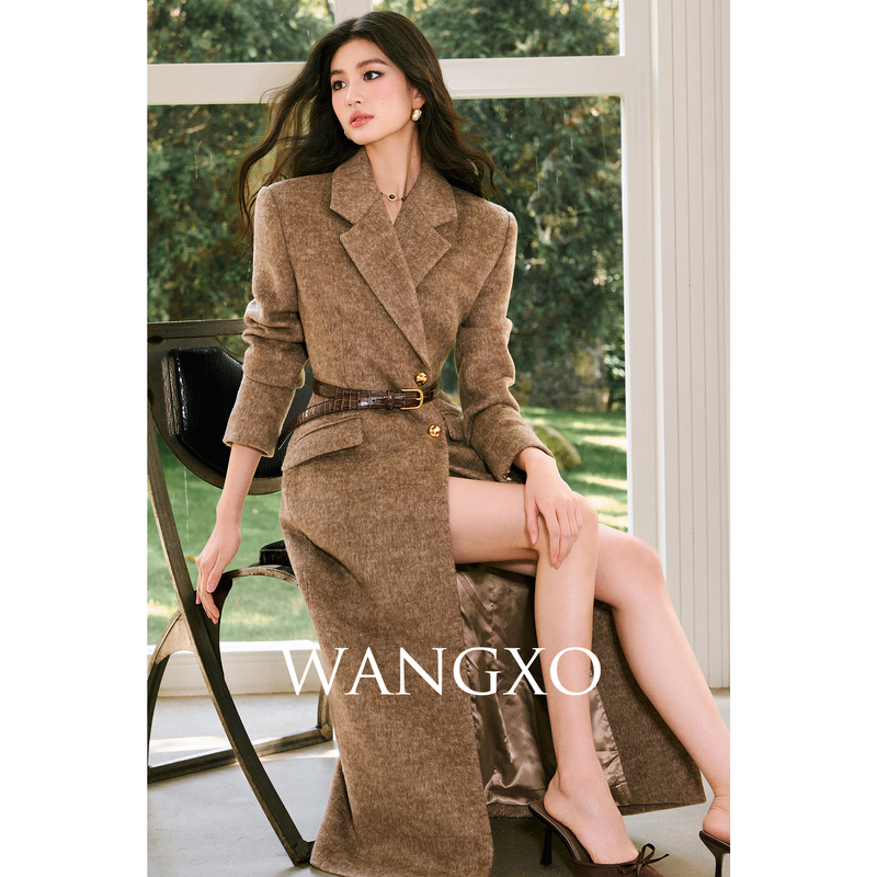 WANGXO  羊毛宽肩翻领收腰长款呢大衣2531380W