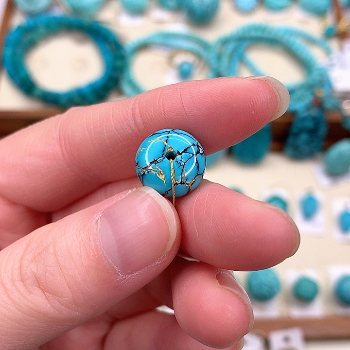 绿松石配饰未镶嵌