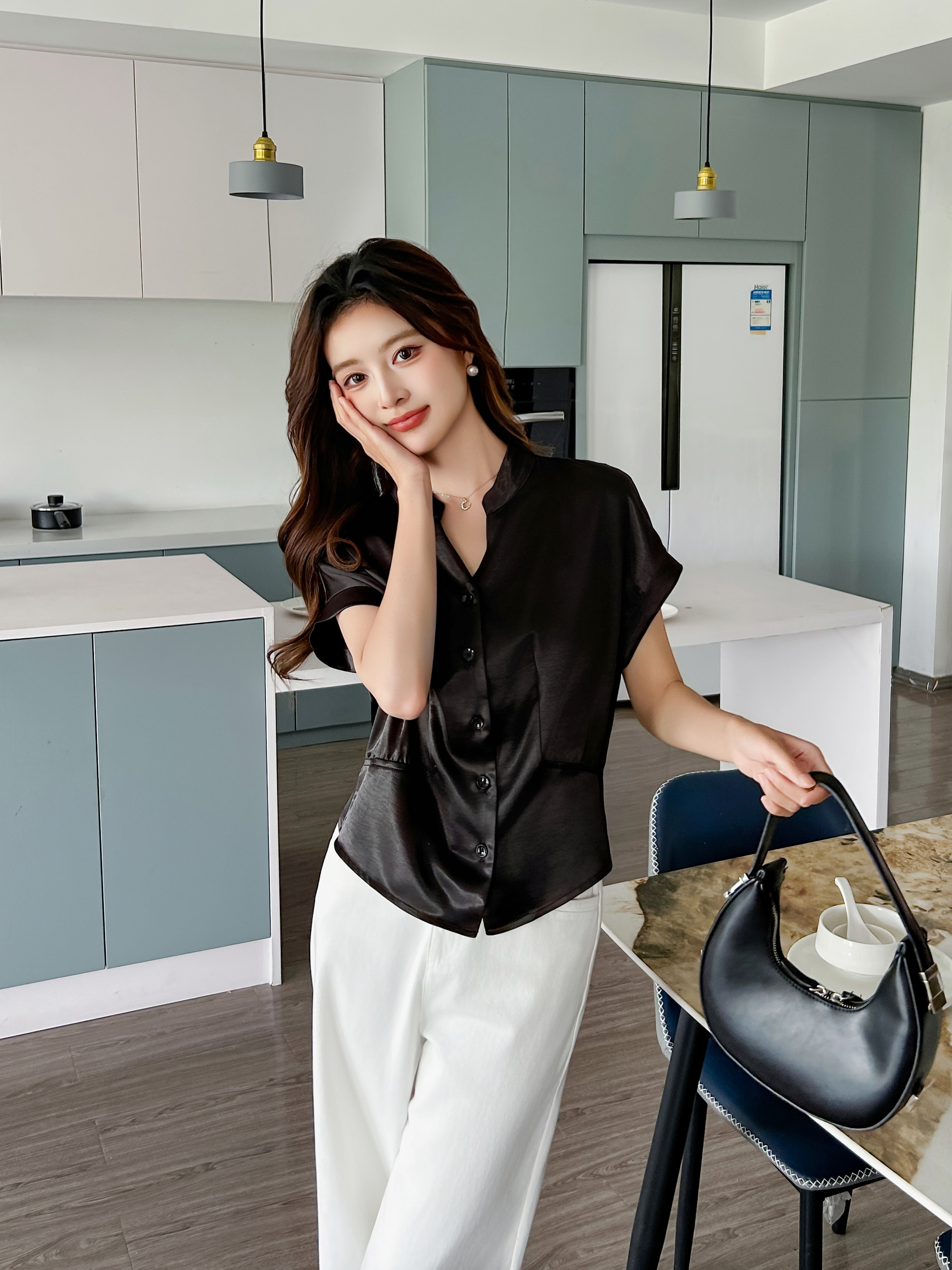 2501 夏季新款女士洋气气质小衫 F13