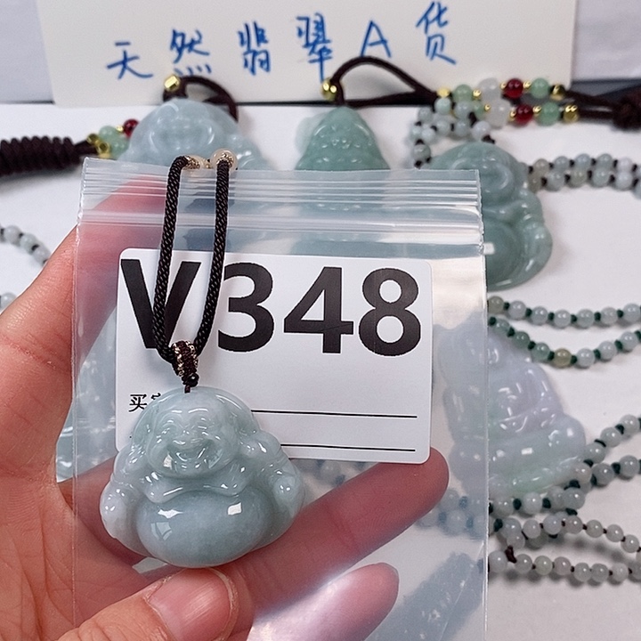 翡翠颈饰未镶嵌天然