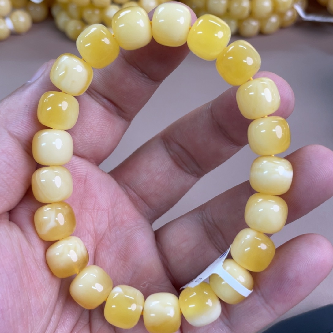 琥珀裸石未镶嵌01600000000