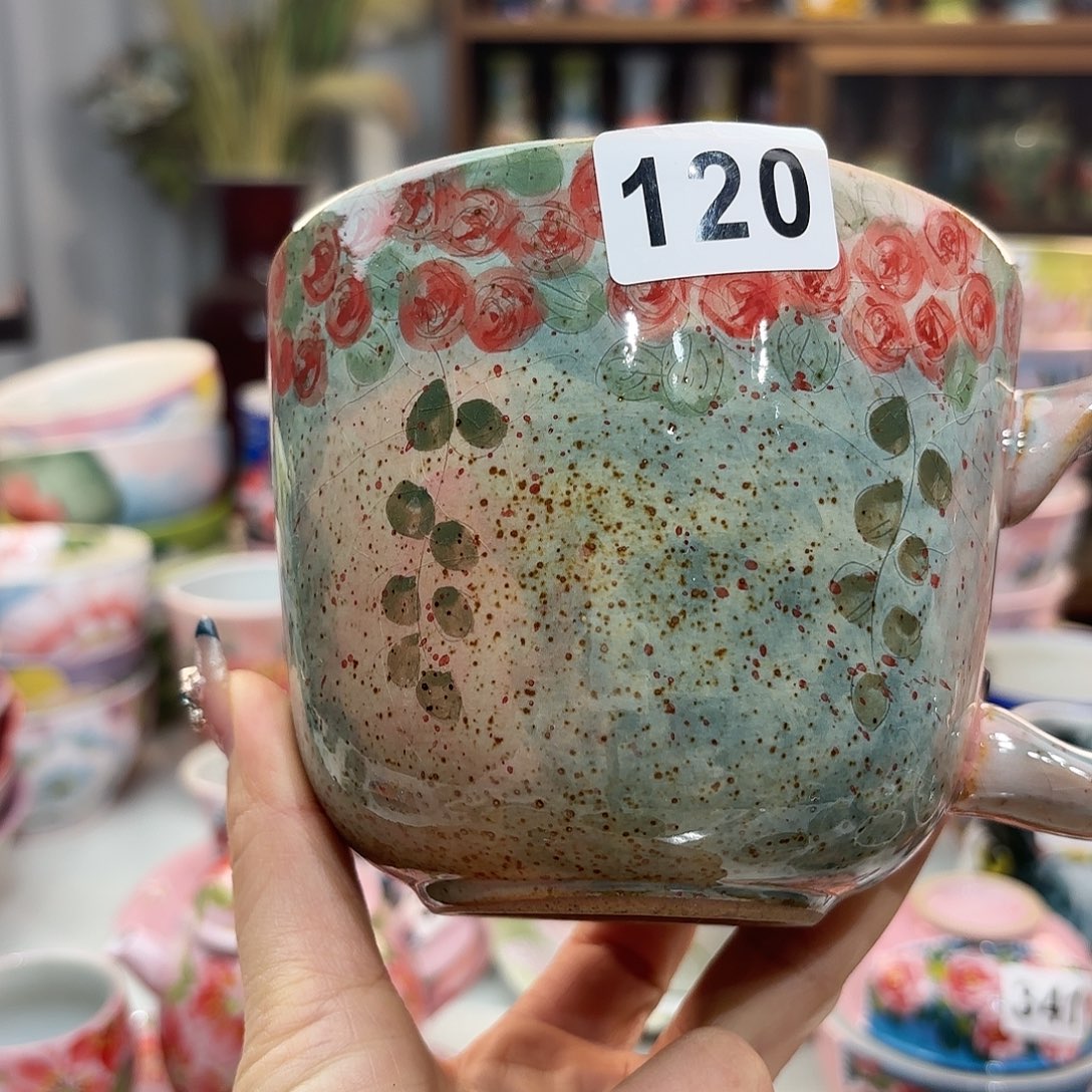 瓷片兔兔你的声音是很治愈