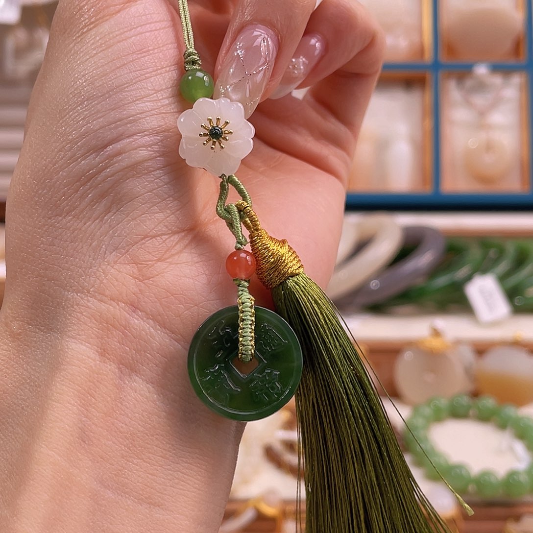 未镶嵌和田玉（碧玉）手机链五帝钱