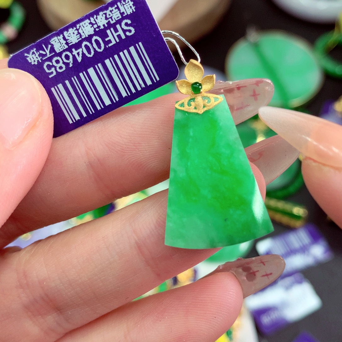 翡翠18K金镶嵌吊坠(不含链)