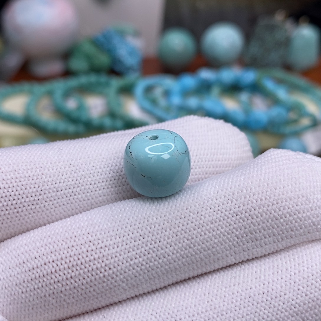 绿松石未镶嵌珠宝奇石12.5×10.9