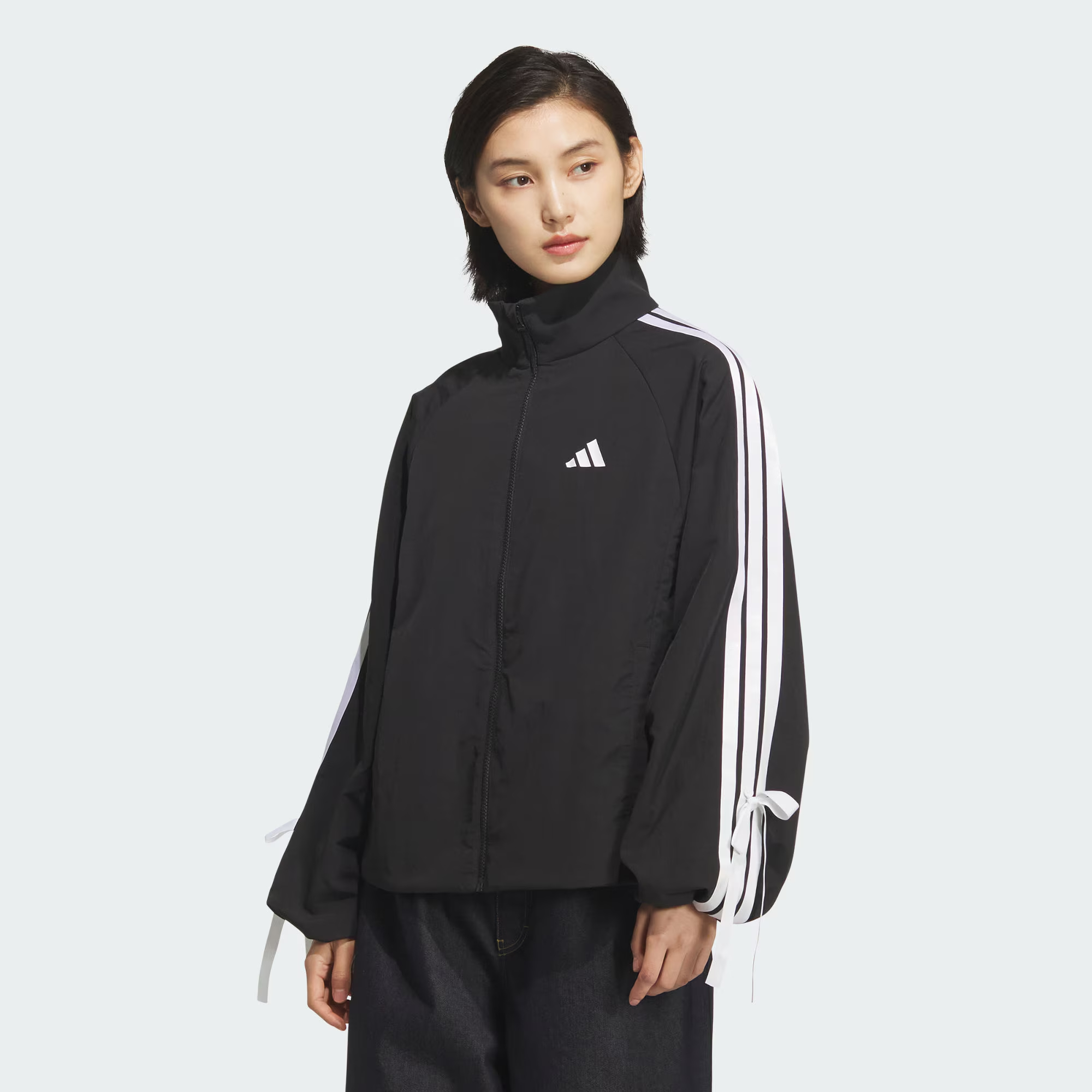 adidas/阿迪达斯女子三条纹舞动系列拒水运动休闲夹克外套 KT5003