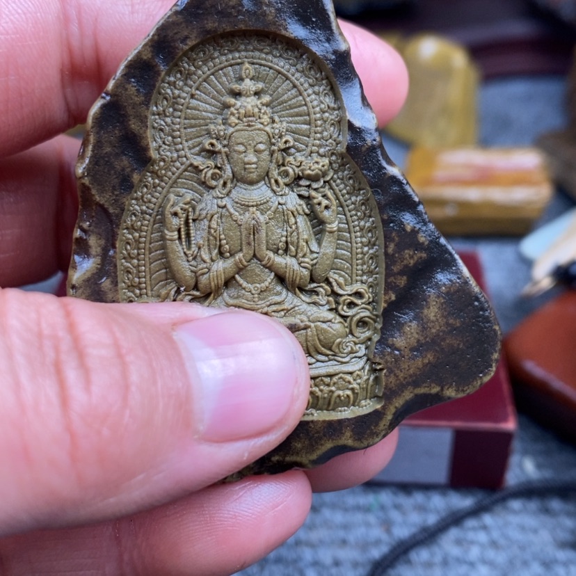 【闪购商品】原石雕刻手把件
