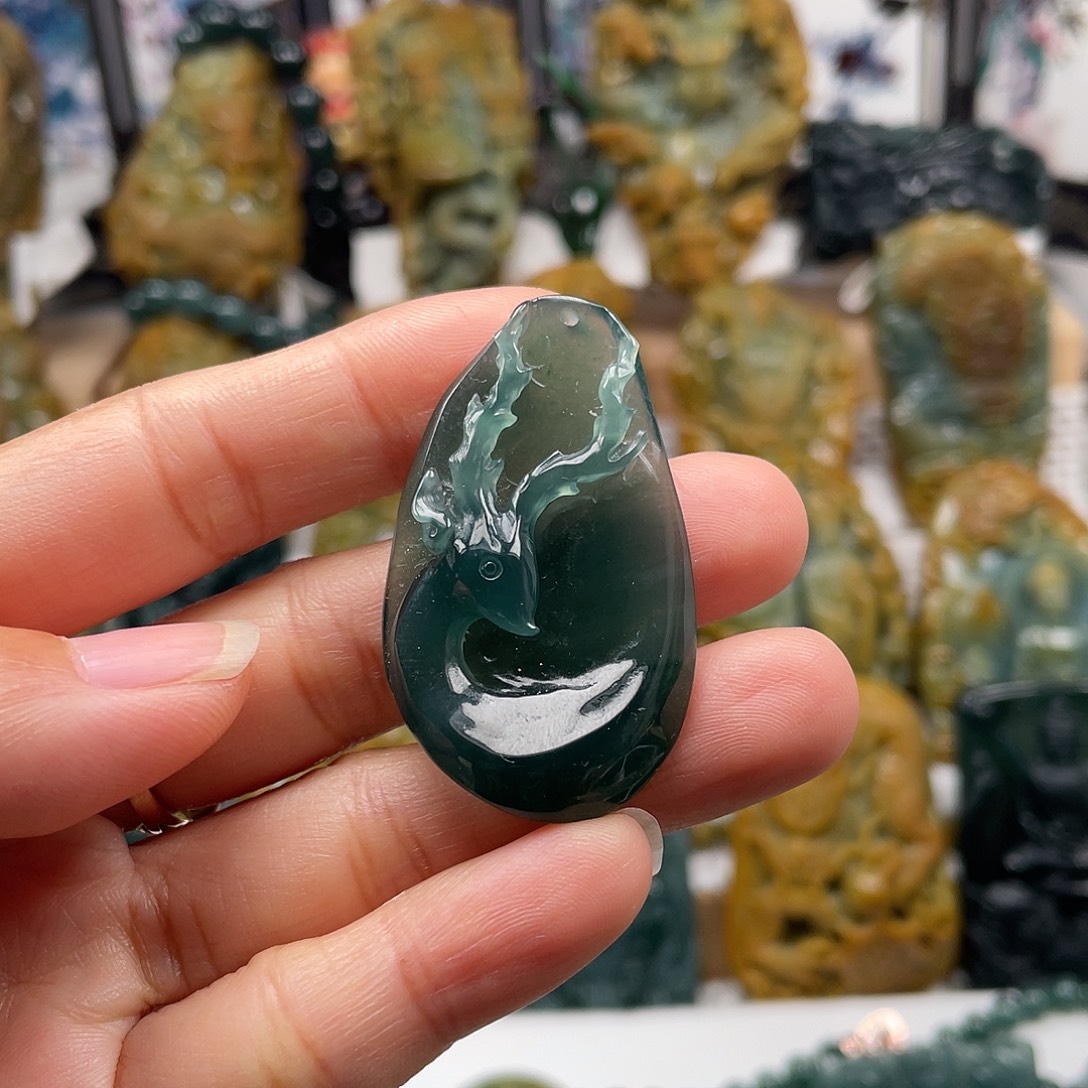 翡翠未镶嵌颈饰天然翡翠a货一路发