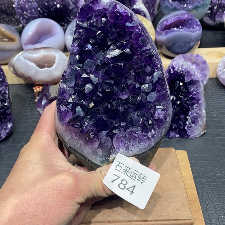 紫晶大型摆件（非配饰）未镶嵌