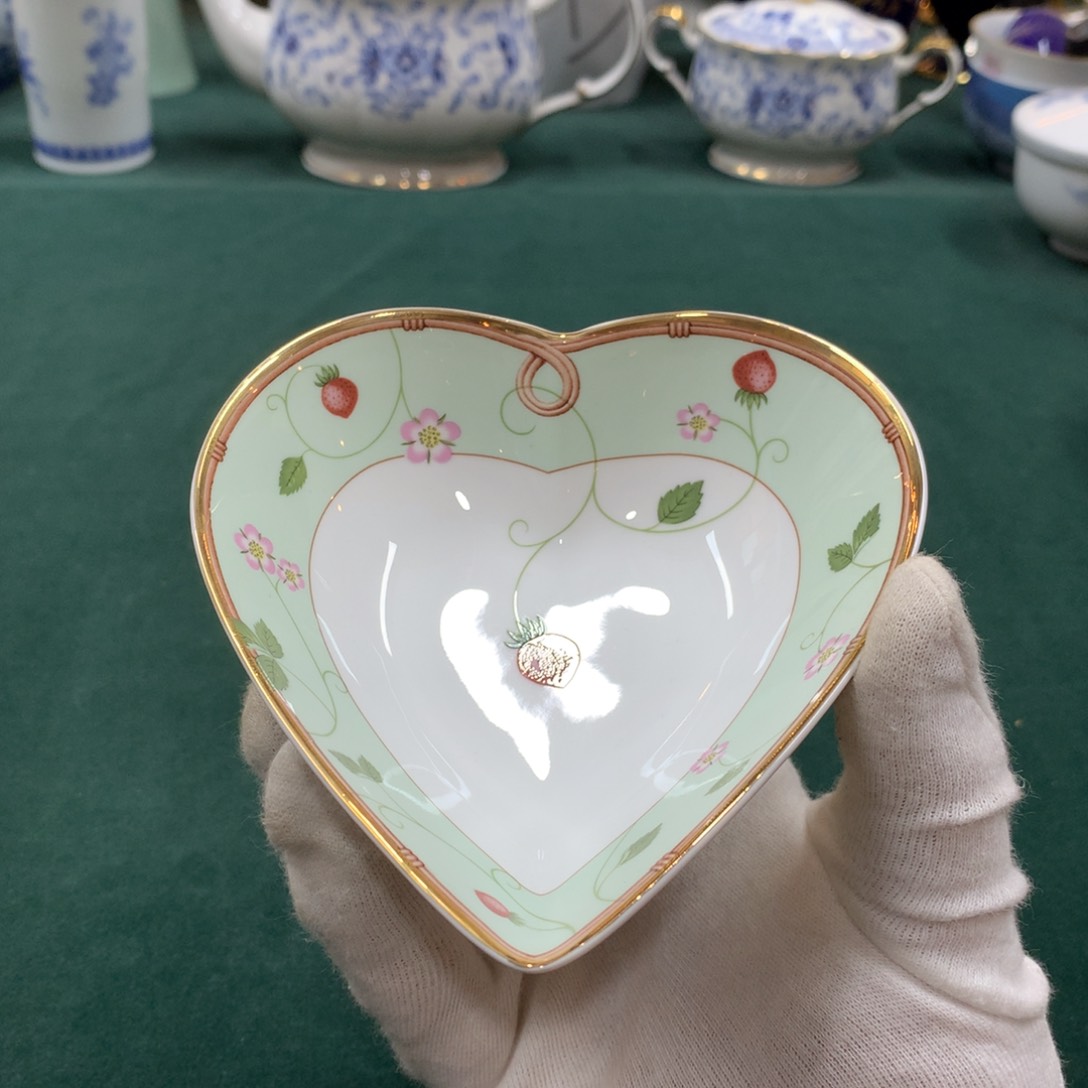 摆件全是大漂亮瓷器啊美美哒