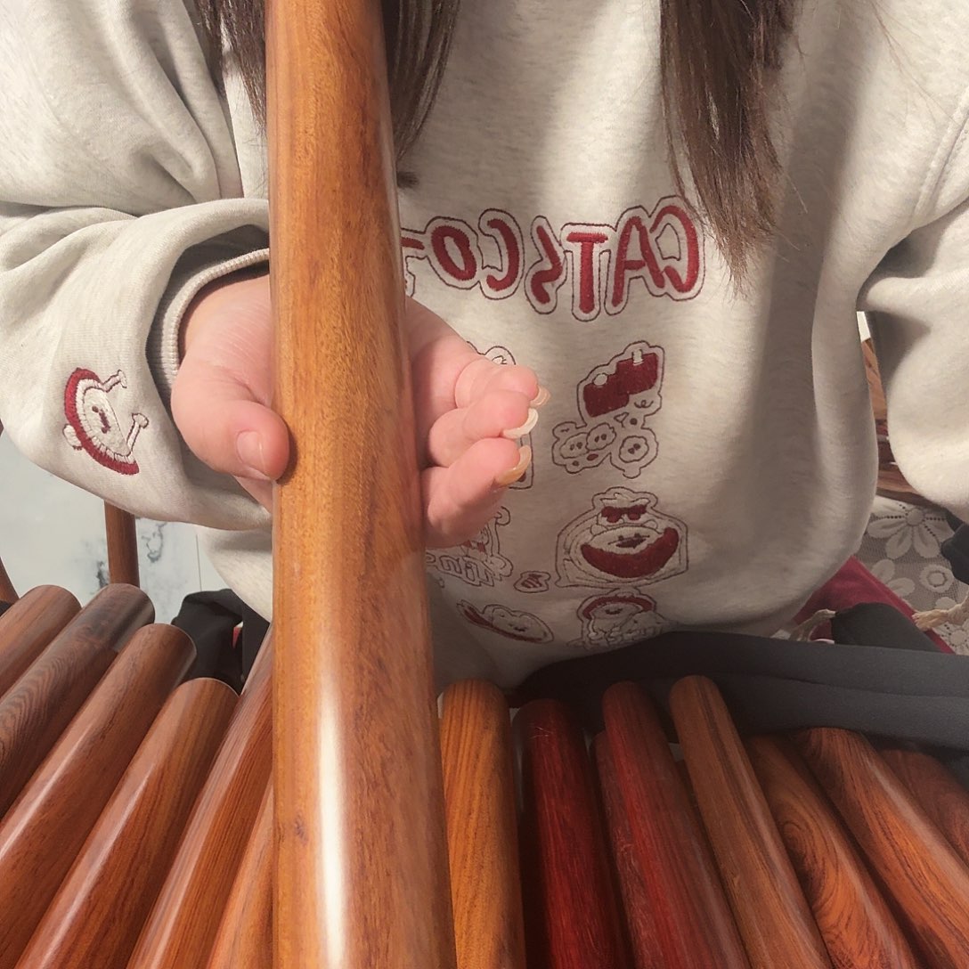 买***顺实木长款千斤吧。    