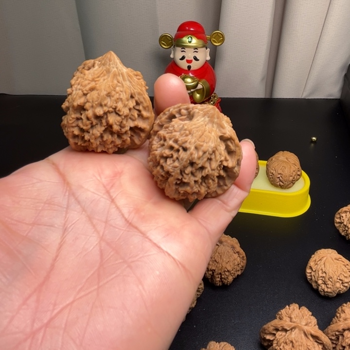 A***l吊坠桃核满天星42