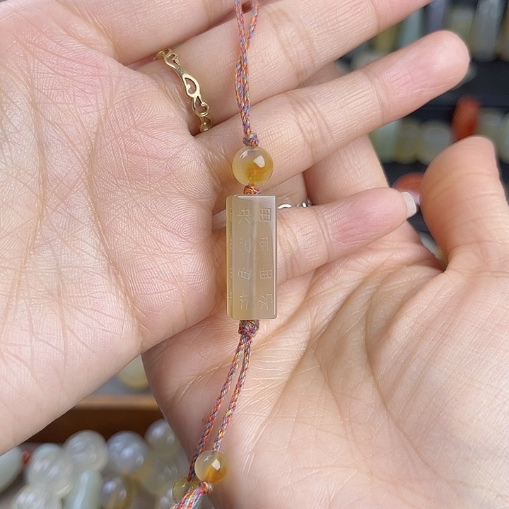 玛瑙手饰未镶嵌冈卯