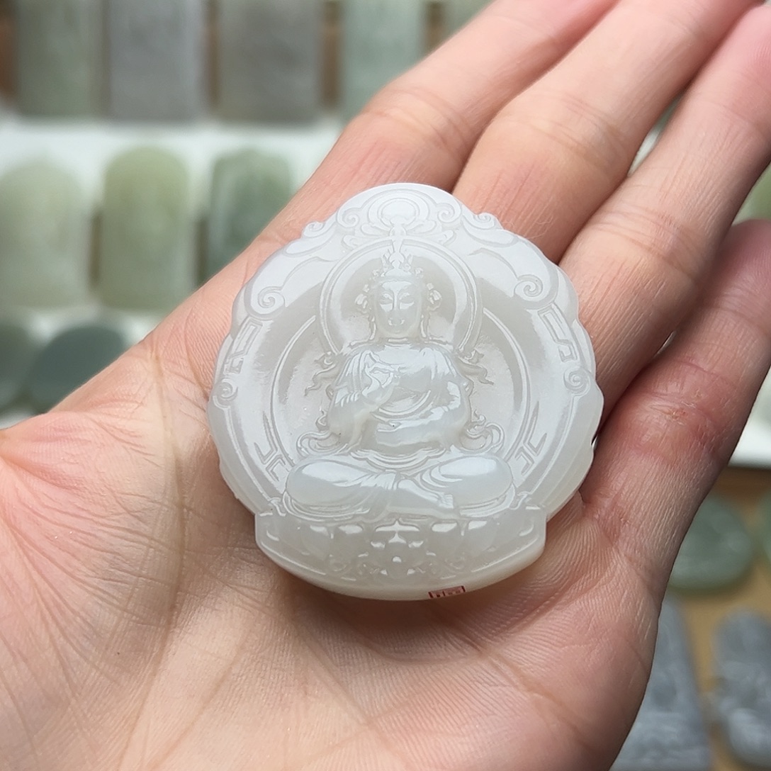 和田玉未镶嵌颈饰