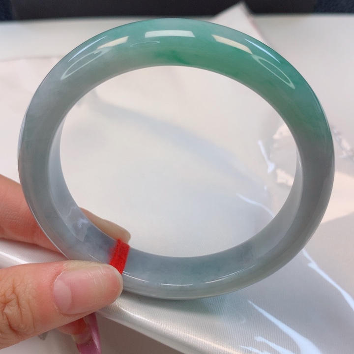 翡翠手镯未镶嵌58圈